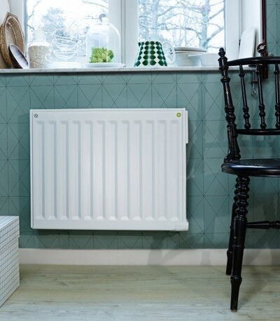 Radiateur électrique inertie fluide YALI DIGITAL Plinthe 1500W - LVI 3723152